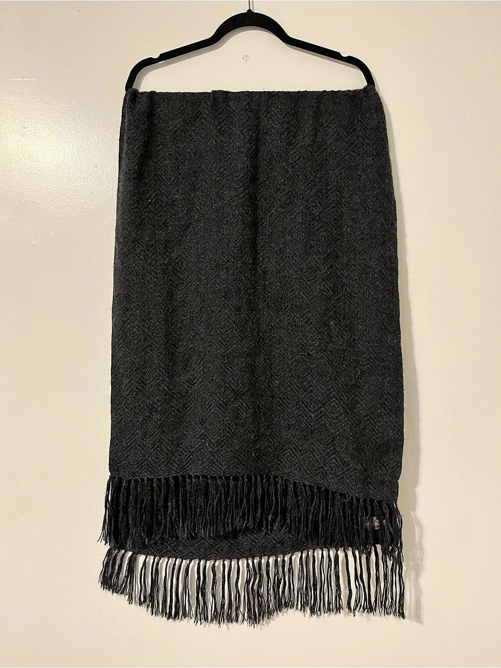 MyE Alpaca Gray Knit Alpaca Fringe Scarf